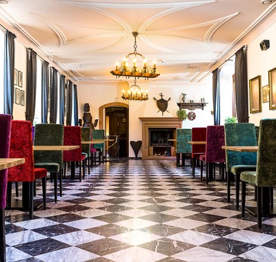Restaurant_Rittersaal-1-Hotel-Deutschherrenhof.jpg