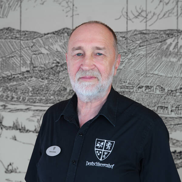 Manfred Bottler, Reservierung & Gästebetreuung